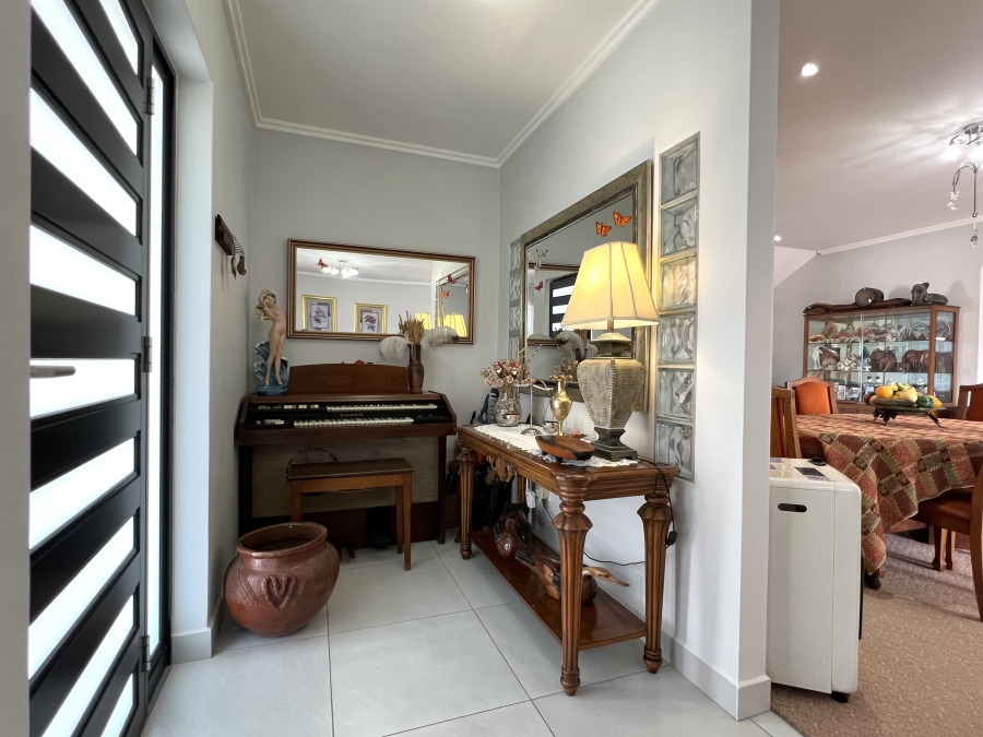 3 Bedroom Property for Sale in Jeffreys Bay Central Eastern Cape